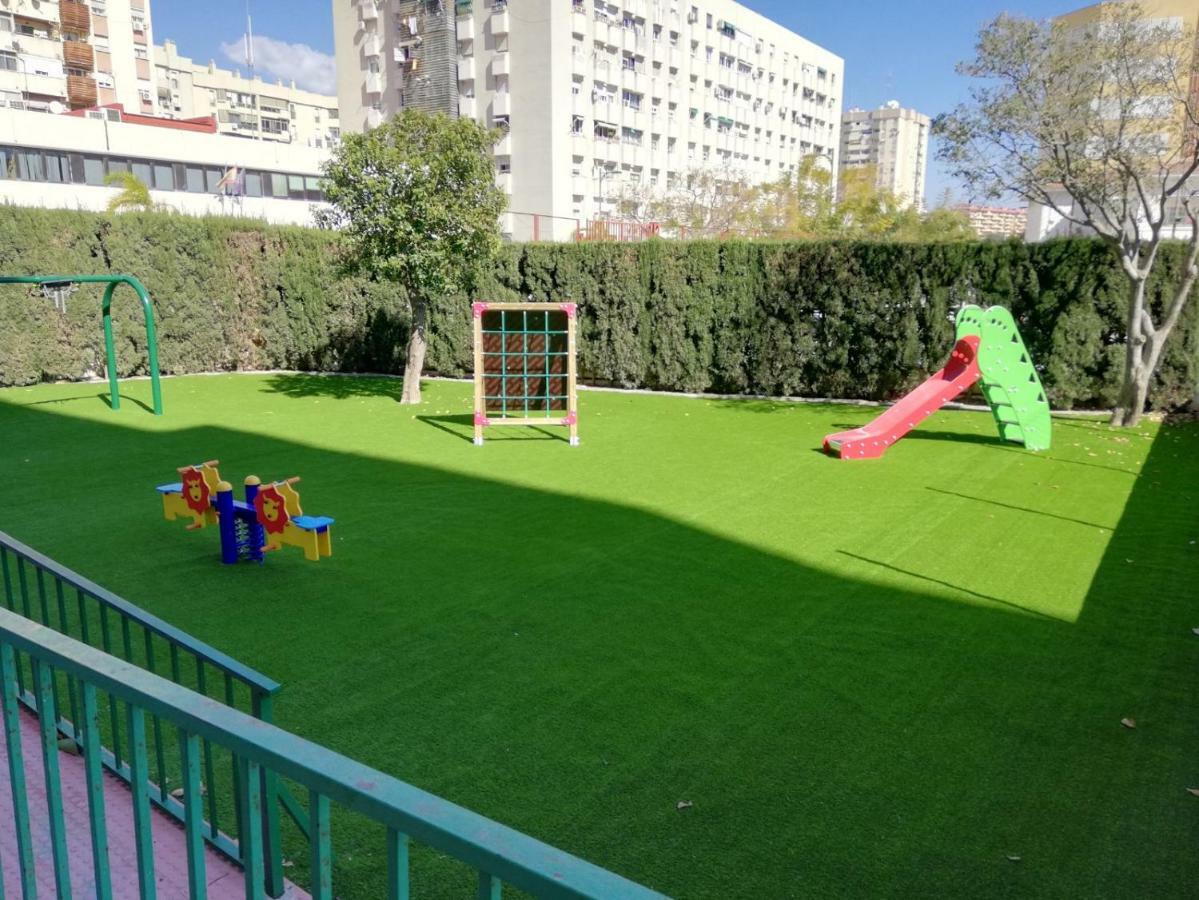 Apartamento Aurora Малага Екстериор снимка
