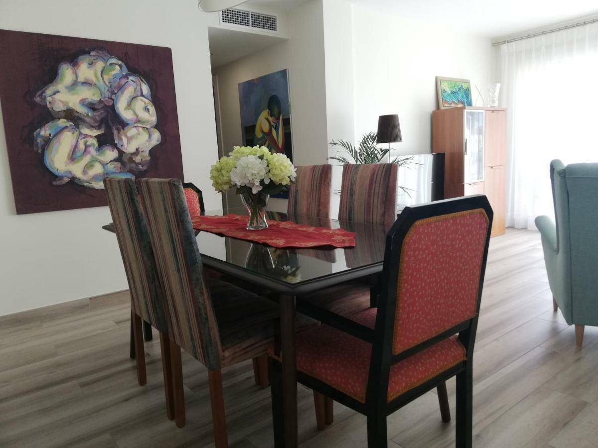 Apartamento Aurora Малага Екстериор снимка
