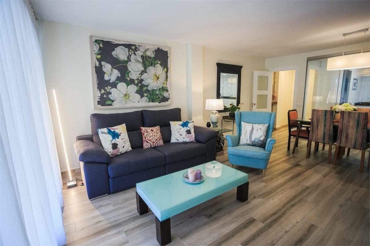Apartamento Aurora Малага Екстериор снимка