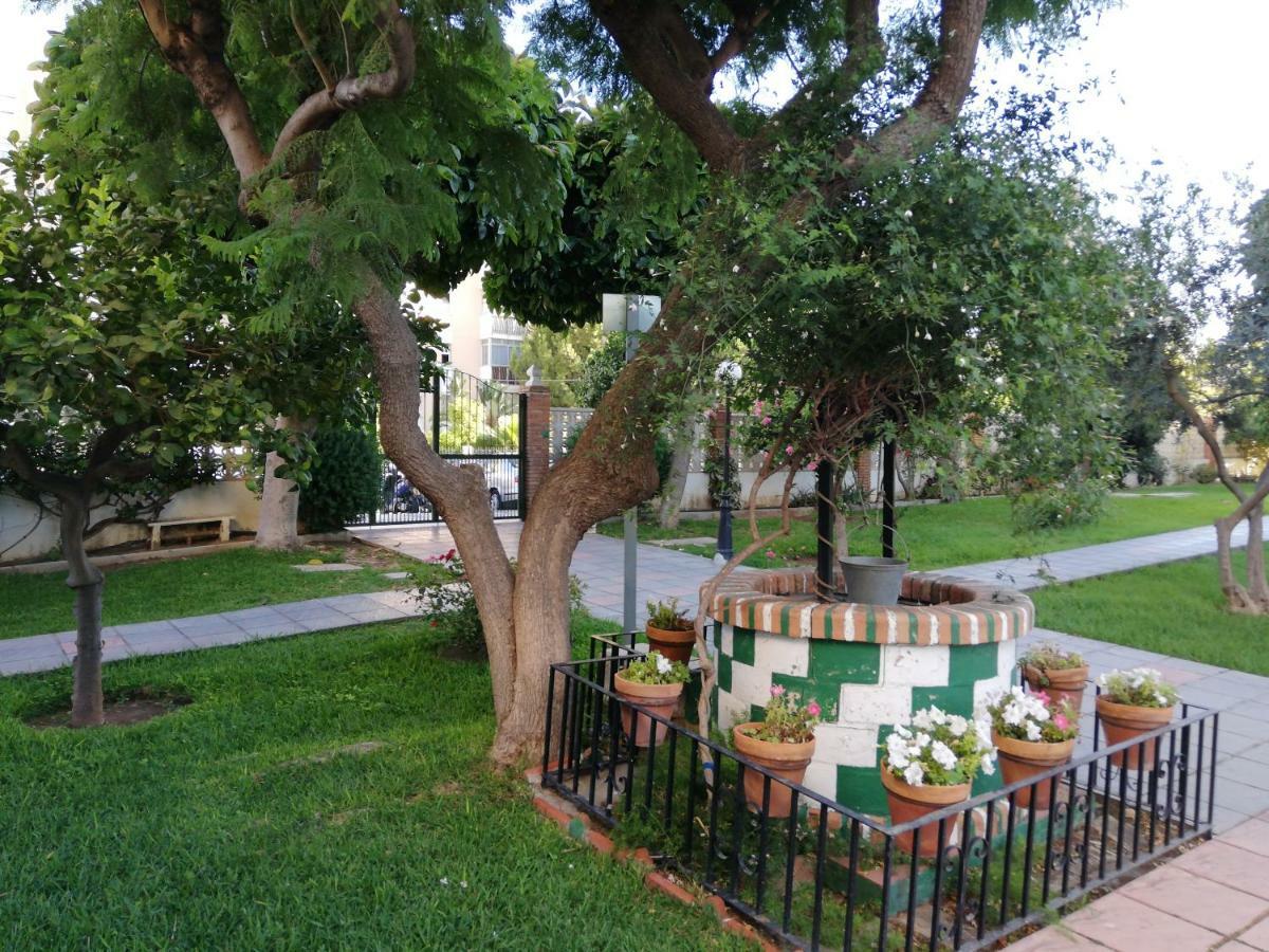 Apartamento Aurora Малага Екстериор снимка