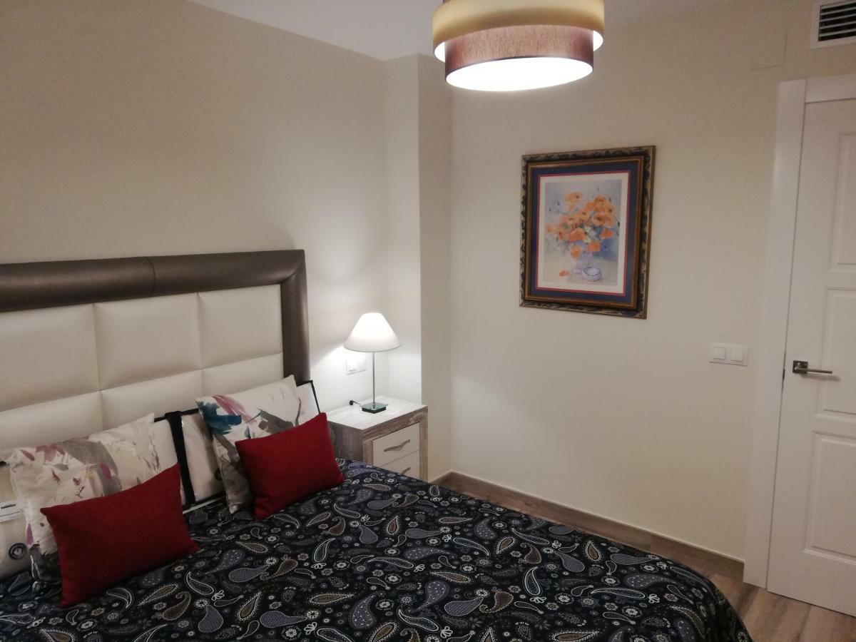 Apartamento Aurora Малага Екстериор снимка