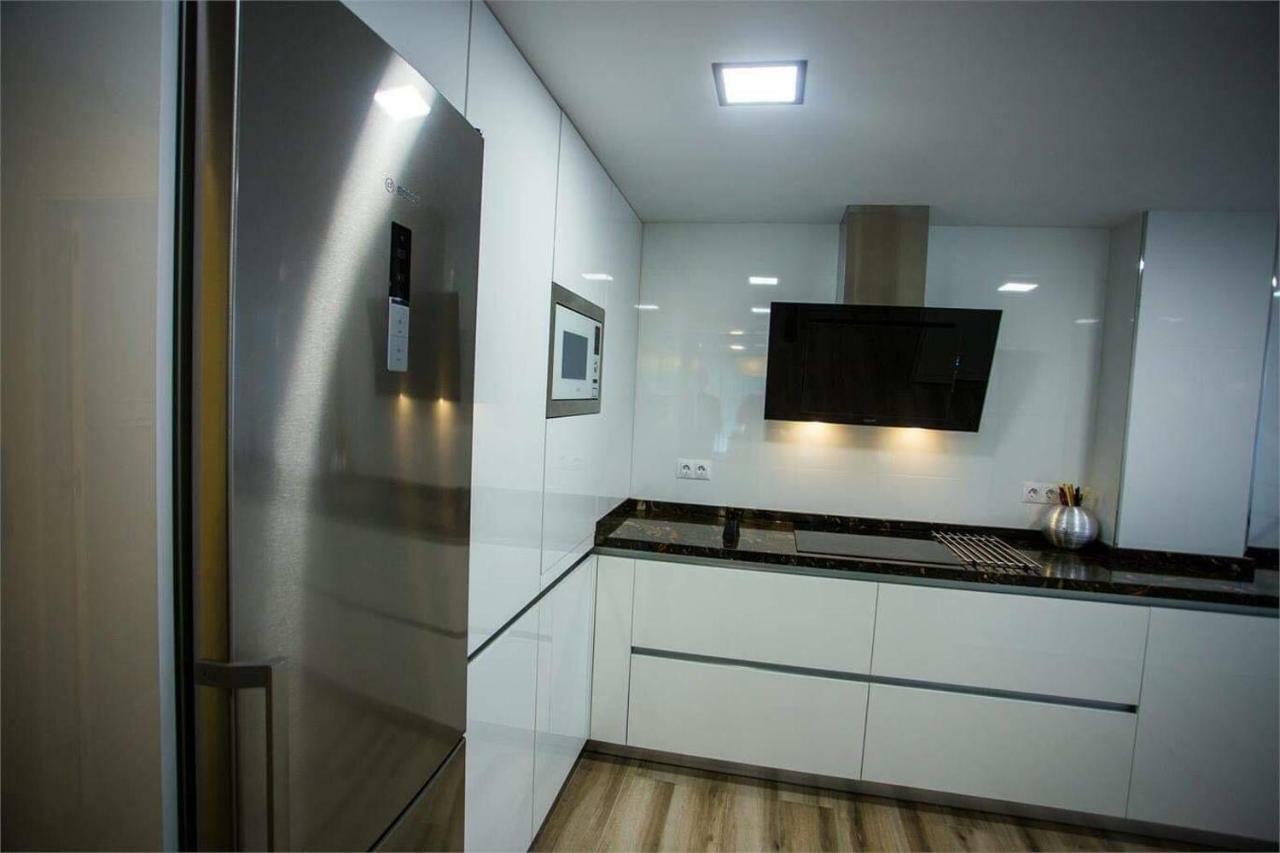 Apartamento Aurora Малага Екстериор снимка
